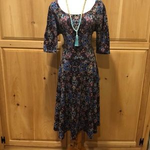 EUC Lularoe Nicole or Amelia XL